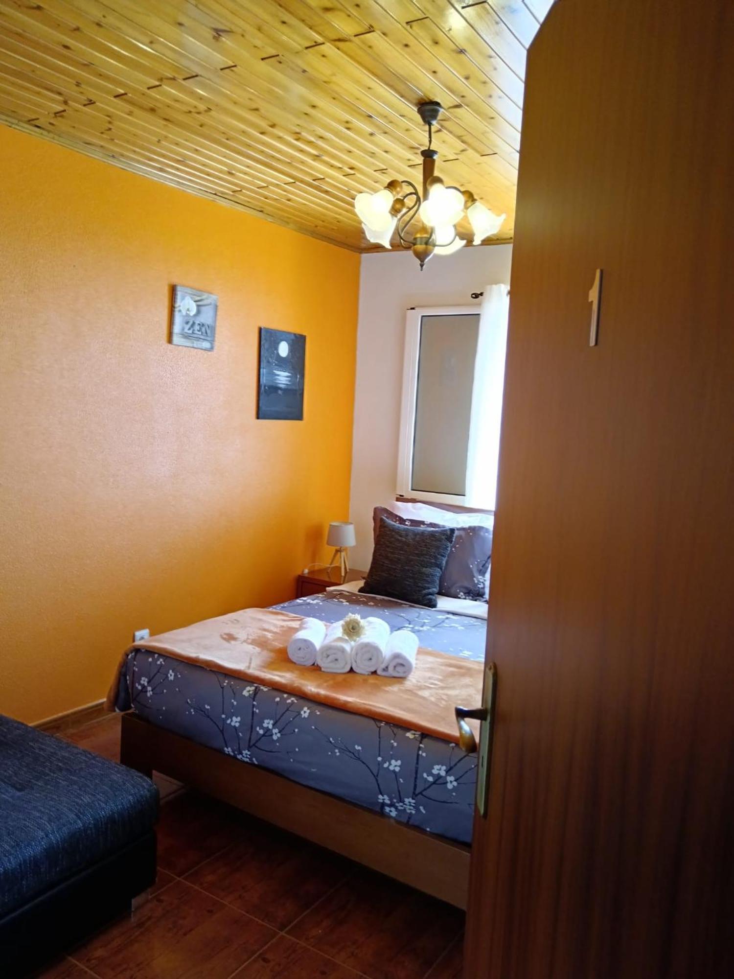 Casa Central - Peceful Mountain Retreat In Calheta Ribeira do Raposo Esterno foto