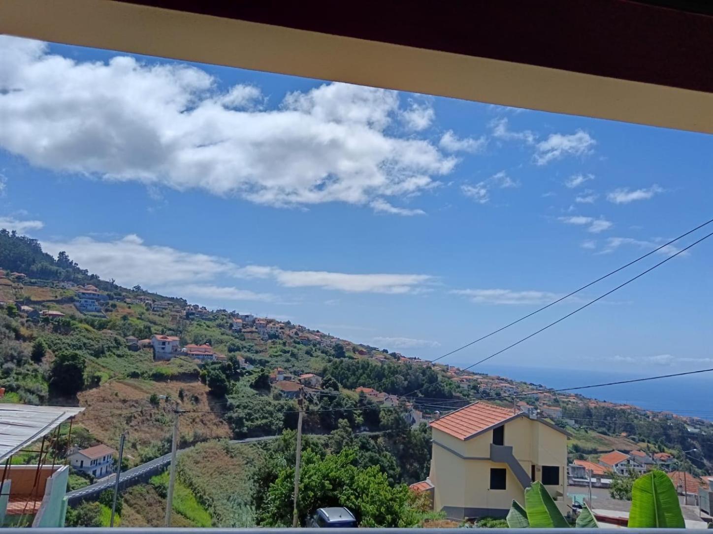 Casa Central - Peceful Mountain Retreat In Calheta Ribeira do Raposo Esterno foto