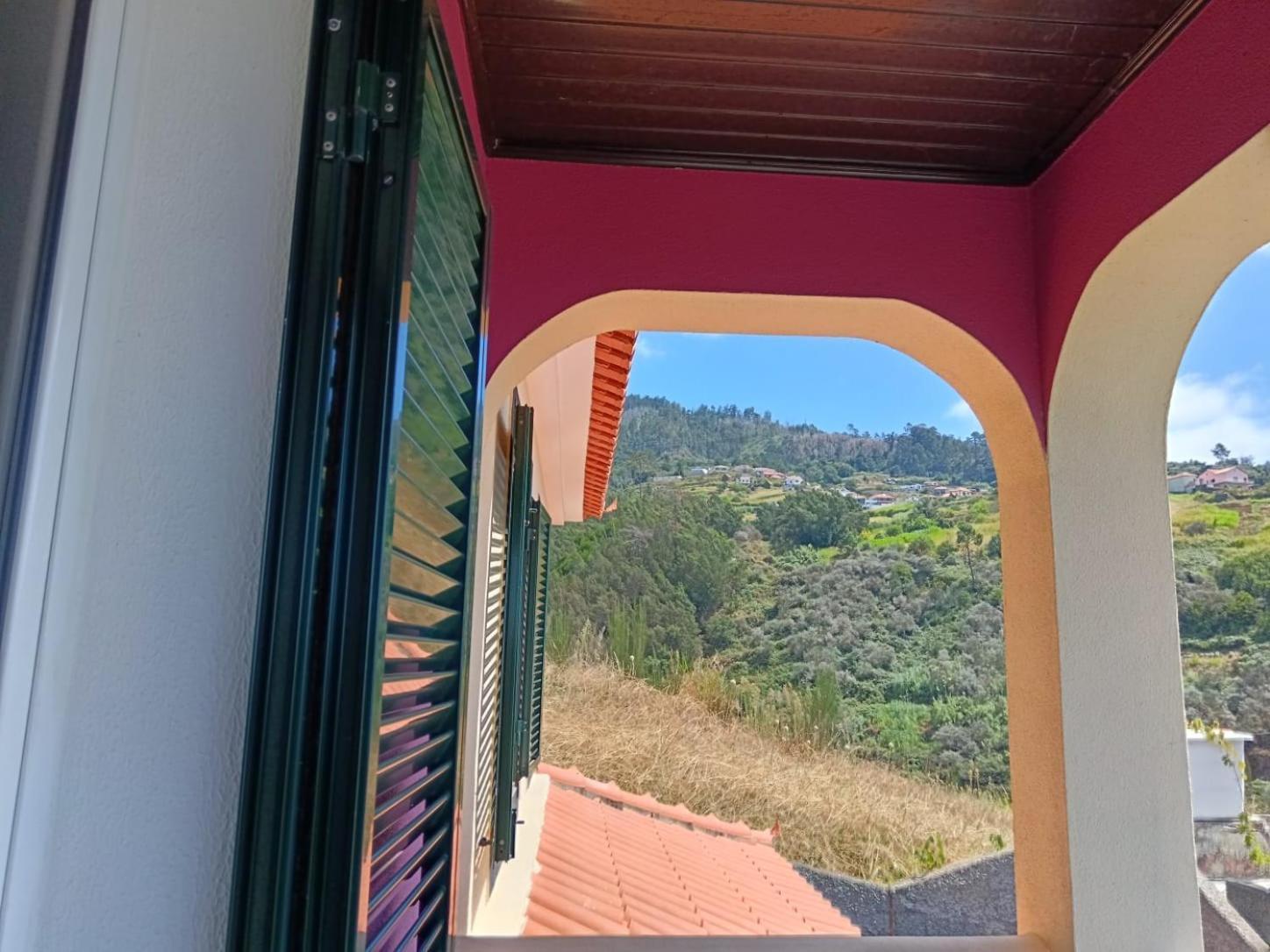 Casa Central - Peceful Mountain Retreat In Calheta Ribeira do Raposo Esterno foto